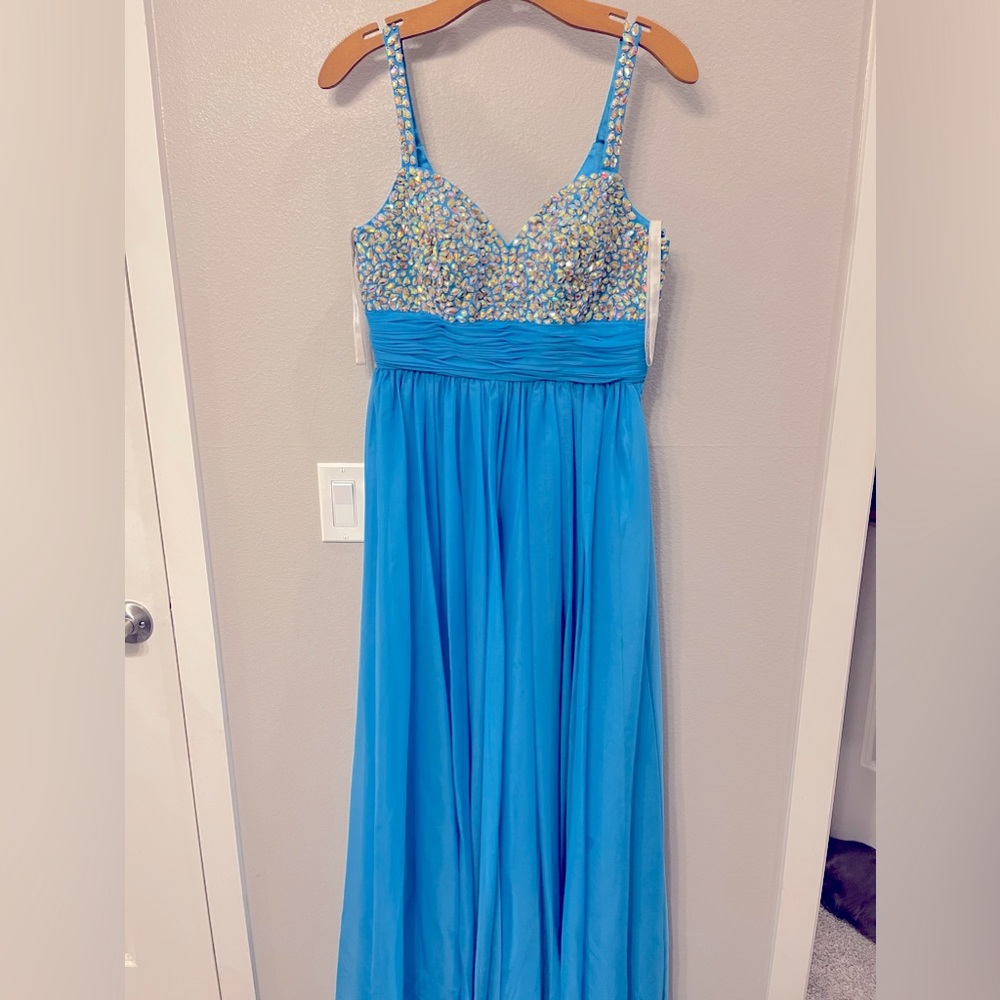 Formal dress / prom dress